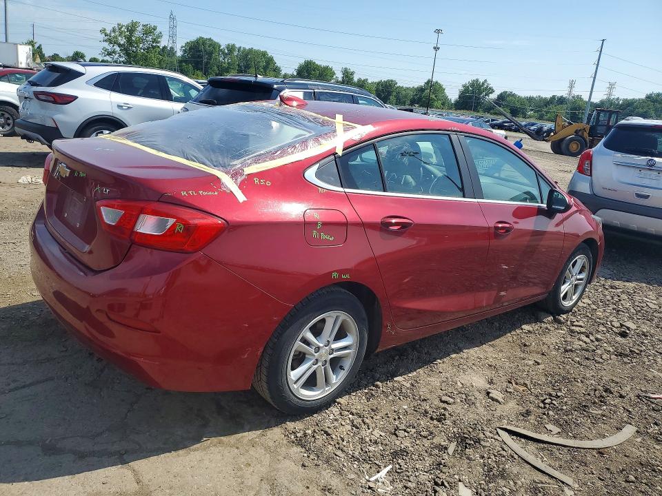 58831166 :رقم المزاد ، 1G1BE5SM4H7170350 vin ، 2017 Chevrolet Cruze مزاد بيع