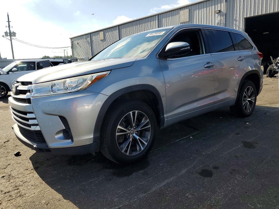 Auction sale of the 2018 Toyota Highlander, vin: 5TDZZRFHXJS243165, lot number: 58429096