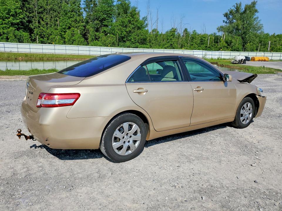56404676 :رقم المزاد ، 4T1BF3EK3AU032515 vin ، 2010 Toyota Camry مزاد بيع