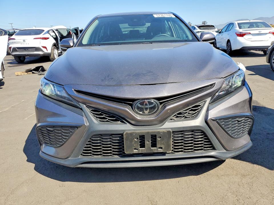 57361766 :رقم المزاد ، 4T1T11AK1RU898979 vin ، 2024 Toyota Camry مزاد بيع