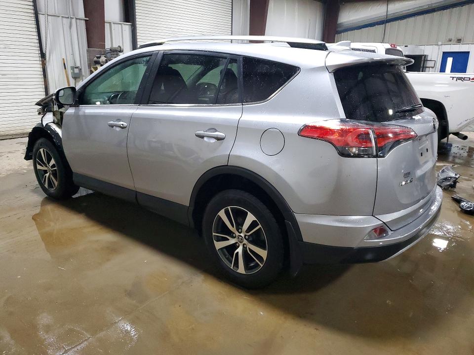 Продажа на аукционе авто 2017 Toyota Rav4, vin: 2T3RFREV0HW563703, номер лота: 58256416