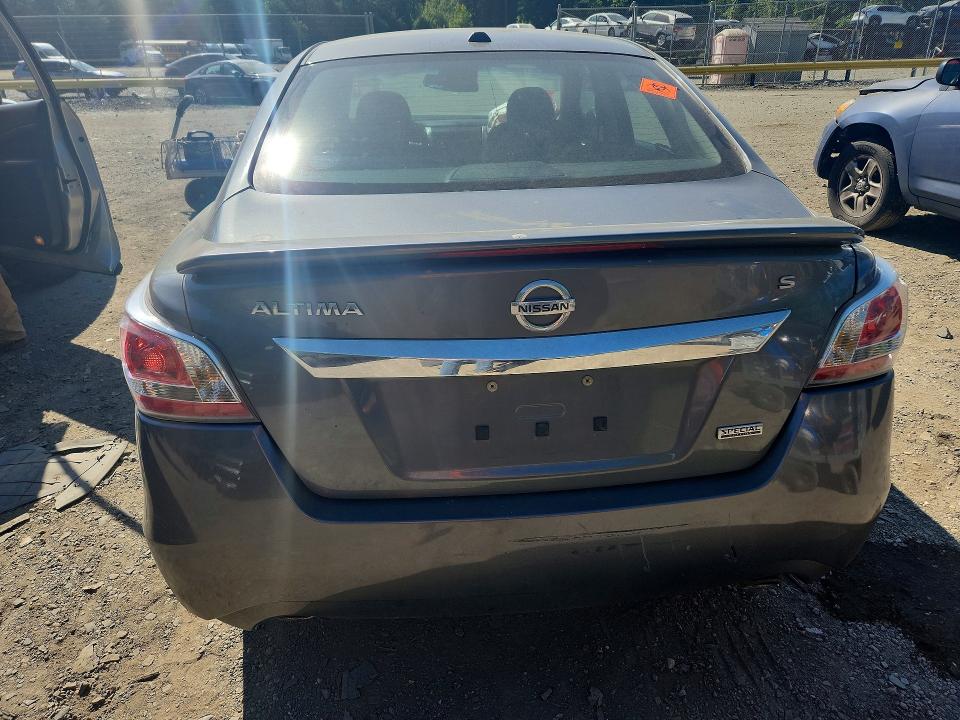 2015 Nissan Altima მანქანა იყიდება აუქციონზე, vin: 1N4AL3AP6FN919611, აუქციონის ნომერი: 55986496