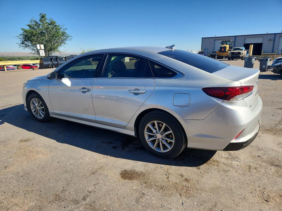 2018 Hyundai Sonata მანქანა იყიდება აუქციონზე, vin: 5NPE24AF1JH670588, აუქციონის ნომერი: 55184296