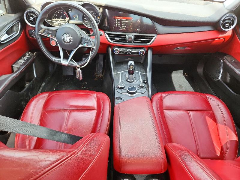 57941186 :رقم المزاد ، ZARFAEDN7J7566715 vin ، 2018 Alfa Romeo Giulia مزاد بيع