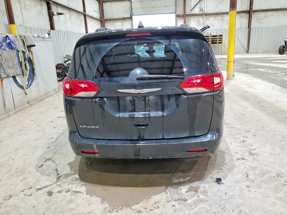 41631886 :رقم المزاد ، 2C4RC1DG4MR516997 vin ، 2021 Chrysler Voyager مزاد بيع
