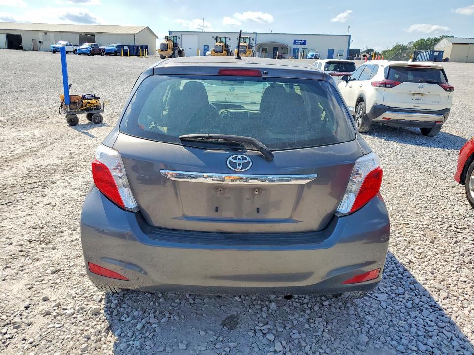 2013 Toyota Yaris მანქანა იყიდება აუქციონზე, vin: JTDKTUD3XDD562806, აუქციონის ნომერი: 58617736