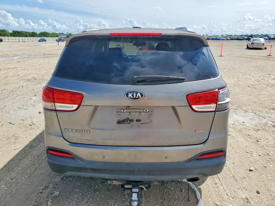 55645976 :رقم المزاد ، 5XYPG4A36JG344034 vin ، 2018 Kia Sorento مزاد بيع