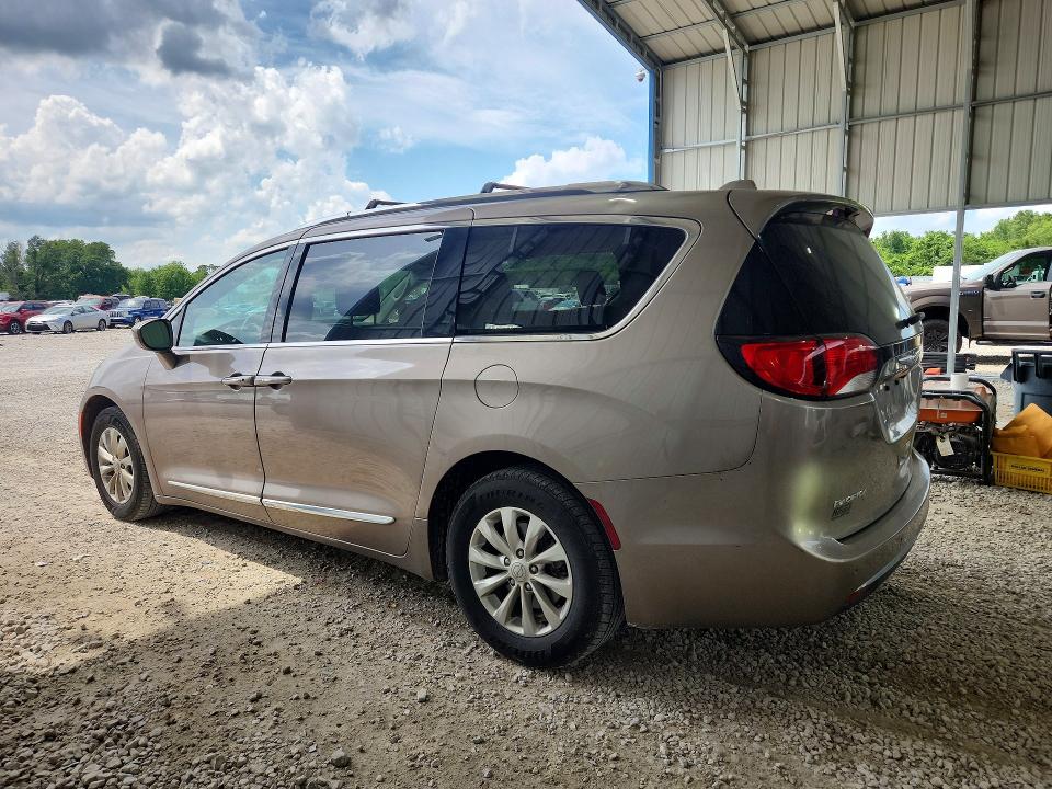 Продажа на аукционе авто 2018 Chrysler Pacifica, vin: 2C4RC1BG4JR152059, номер лота: 55735996