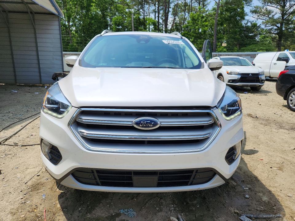 Продаж на аукціоні авто 2018 Ford Escape, vin: 1FMCU9J95JUD46747, номер лоту: 56664046