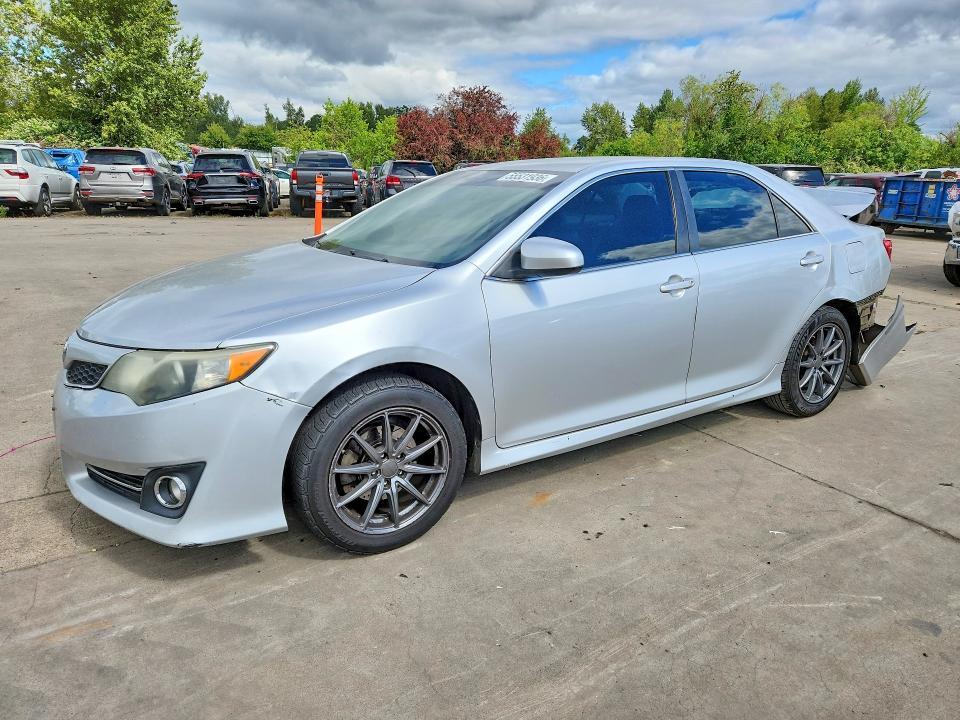 55531936 :رقم المزاد ، 4T1BF1FK7DU282279 vin ، 2013 Toyt Camry مزاد بيع