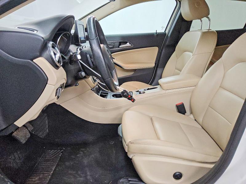 Продажа на аукционе авто 2017 Mercedes-benz Gla, vin: WDCTG4GB5HJ351638, номер лота: 59193806