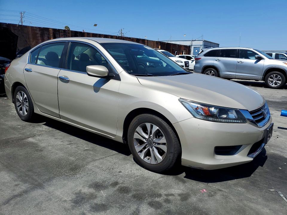 2015 Honda Accord მანქანა იყიდება აუქციონზე, vin: 1HGCR2F38FA043831, აუქციონის ნომერი: 58486046