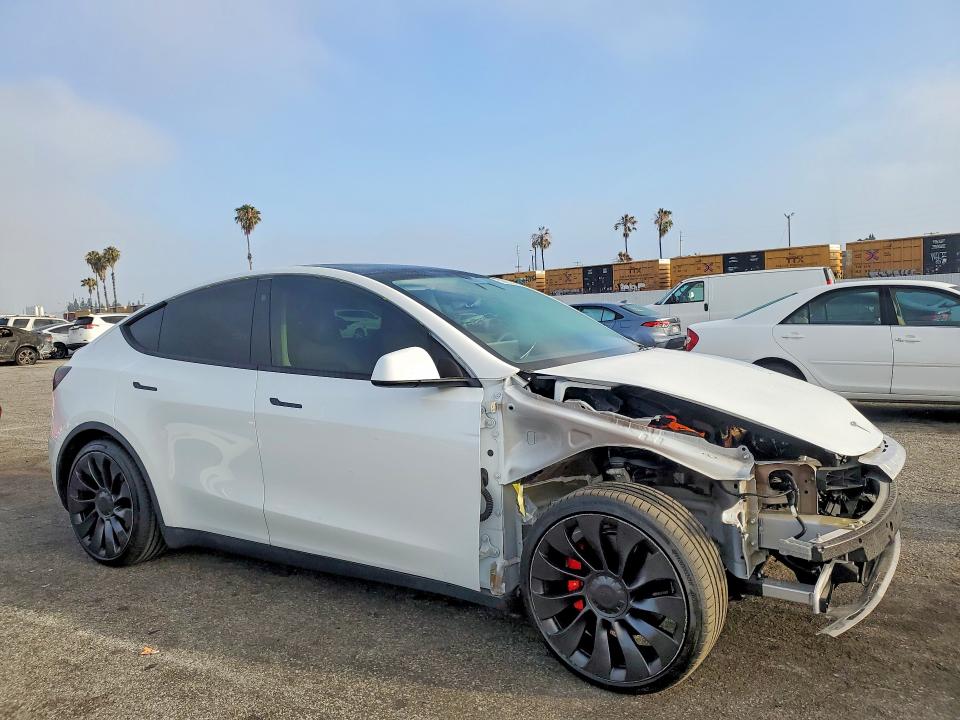 2022 Tesla Model Y მანქანა იყიდება აუქციონზე, vin: 7SAYGDEF8NF488743, აუქციონის ნომერი: 53998696