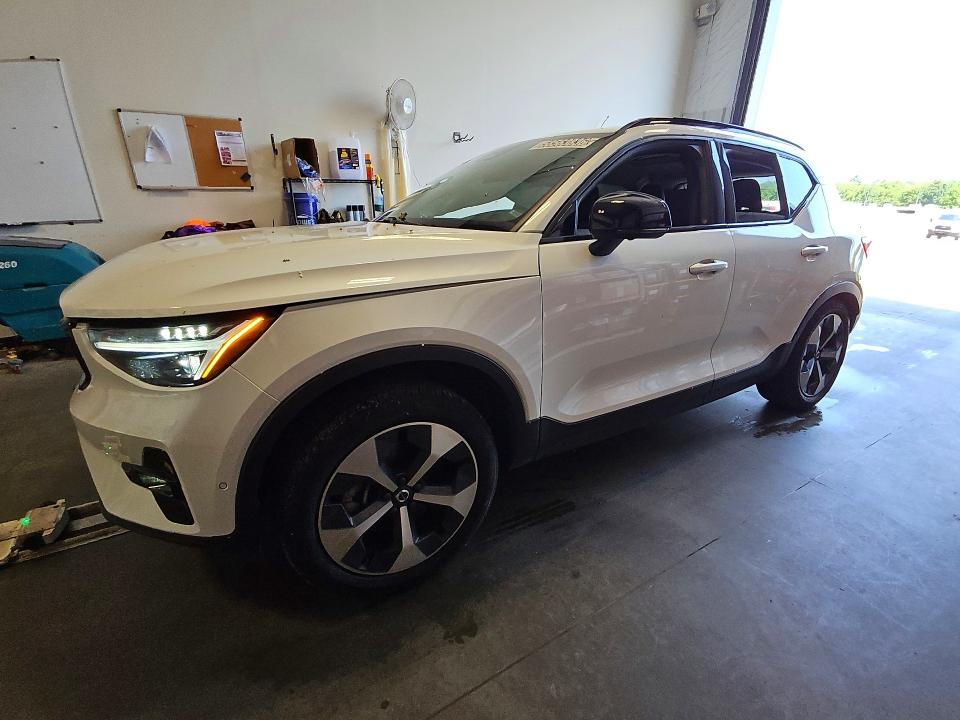 Продаж на аукціоні авто 2025 Volvo Xc40, vin: YV4L12UC4S2488433, номер лоту: 58563836