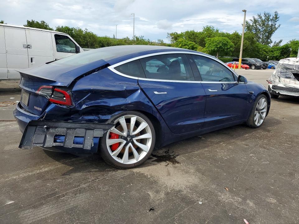 Продаж на аукціоні авто 2019 Tesla Model 3, vin: 5YJ3E1EB8KF237774, номер лоту: 56718356