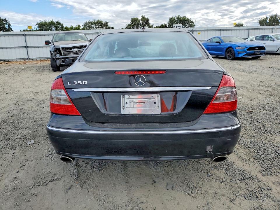 2008 Mercedes-benz E მანქანა იყიდება აუქციონზე, vin: WDBUF56X18B338006, აუქციონის ნომერი: 58654346
