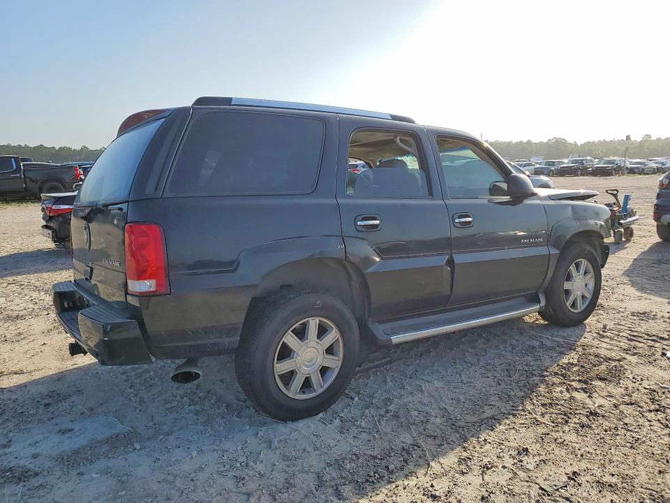 58471496 :رقم المزاد ، 1GYEC63T04R272615 vin ، 2004 Cadillac Escalade مزاد بيع