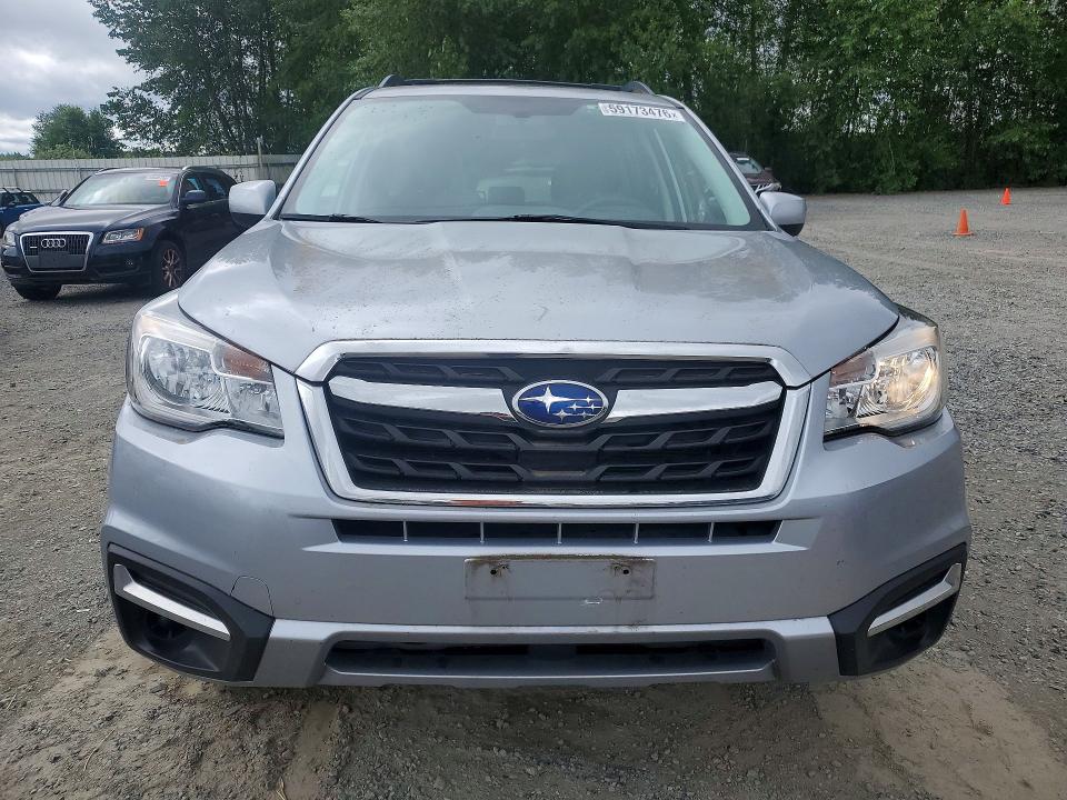 59173476 :رقم المزاد ، JF2SJAEC3JH535780 vin ، 2018 Subaru Forester مزاد بيع