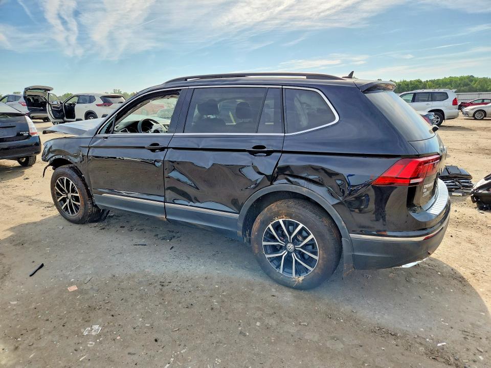 53886696 :رقم المزاد ، 3VV2B7AX6MM052714 vin ، 2021 Volkswagen Tiguan مزاد بيع
