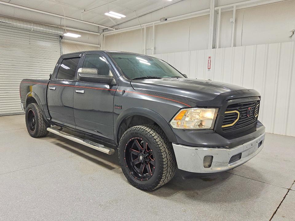 53227996 :رقم المزاد ، 1C6RR6LT9JS275417 vin ، 2018 Ram 1500 مزاد بيع