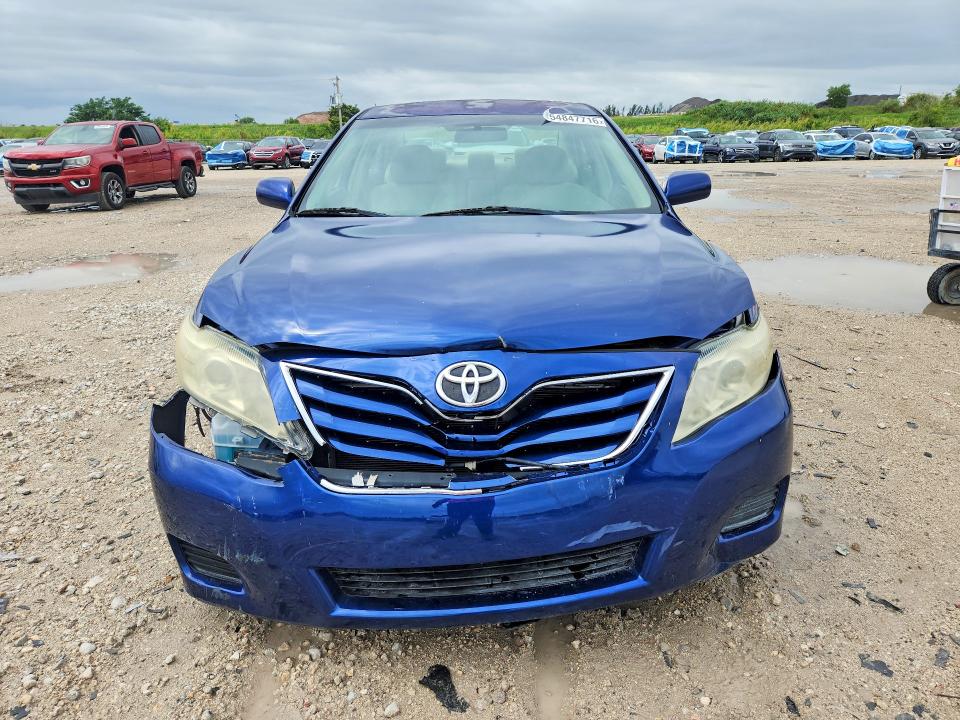 54847716 :رقم المزاد ، 4T1BF3EK1BU667783 vin ، 2011 Toyota Camry مزاد بيع