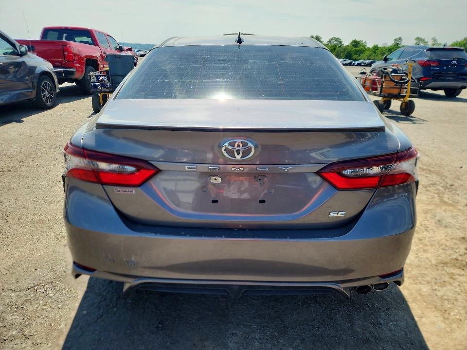 Продажа на аукционе авто 2022 Toyota Camry, vin: 4T1G11AK7NU631602, номер лота: 55719726