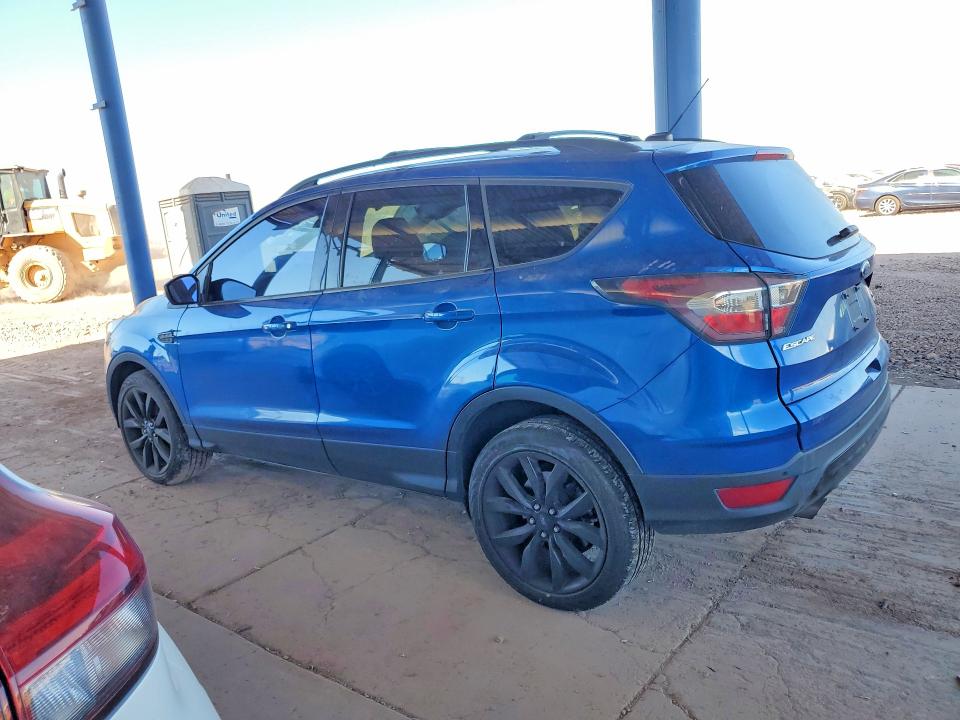 Продажа на аукционе авто 2017 Ford Escape, vin: 1FMCU9J99HUA64475, номер лота: 58323096