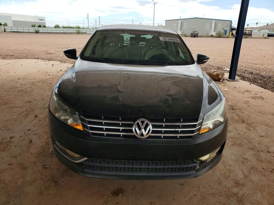 57246056 :رقم المزاد ، 1VWBM7A35CC030481 vin ، 2012 Volkswagen Passat مزاد بيع