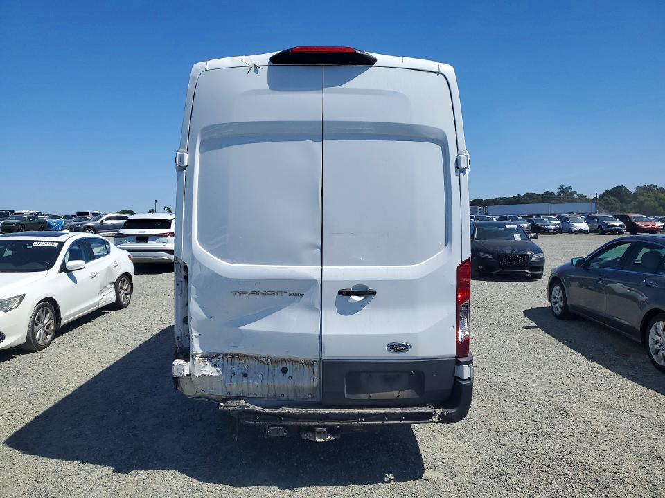 55821046 :رقم المزاد ، 1FTBW3X85NKA17781 vin ، 2022 Ford Transit مزاد بيع