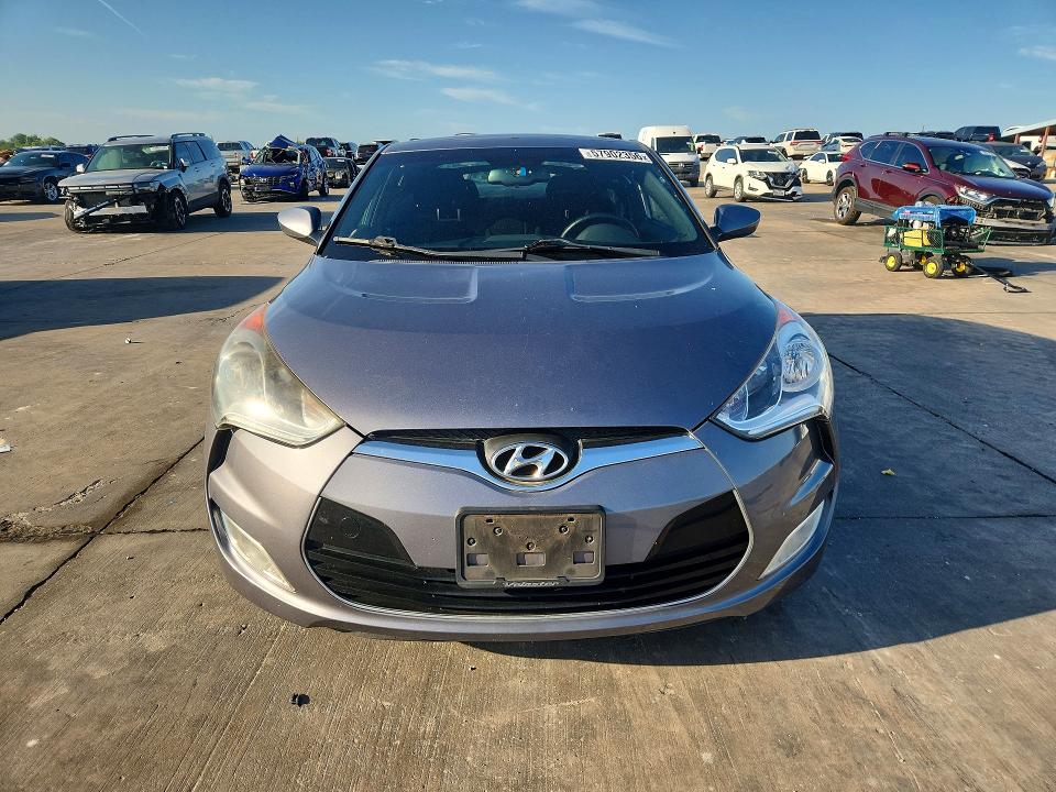 Продаж на аукціоні авто 2017 Hyundai Veloster, vin: KMHTC6AD1HU314443, номер лоту: 57902356