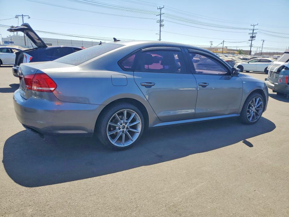 2015 Volkswagen Passat მანქანა იყიდება აუქციონზე, vin: 1VWAT7A34FC045914, აუქციონის ნომერი: 54125836