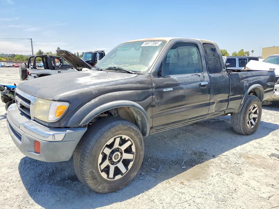 2000 Toyota Tacoma მანქანა იყიდება აუქციონზე, vin: 4TAWN72N8YZ634818, აუქციონის ნომერი: 56677386