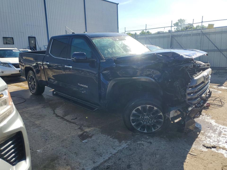 Продажа на аукционе авто 2022 Toyota Tundra, vin: 5TFJA5EC7NX009584, номер лота: 57162036