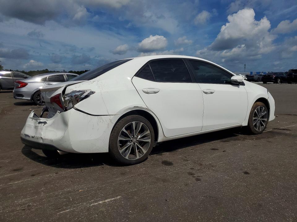 55444366 :رقم المزاد ، 5YFBURHE5JP848173 vin ، 2018 Toyota Corolla مزاد بيع