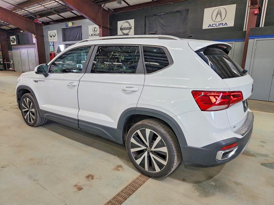 2022 Volkswagen Taos მანქანა იყიდება აუქციონზე, vin: 3VVPX7B28NM086343, აუქციონის ნომერი: 59139376