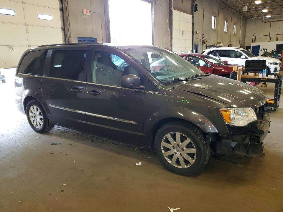 57245596 :رقم المزاد ، 2C4RC1BG8FR637831 vin ، 2015 Chrysler Town & Country مزاد بيع