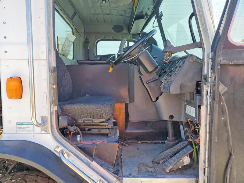 Продаж на аукціоні авто 2011 Peterbilt 320, vin: 3BPZL00X5BF120196, номер лоту: 57728166