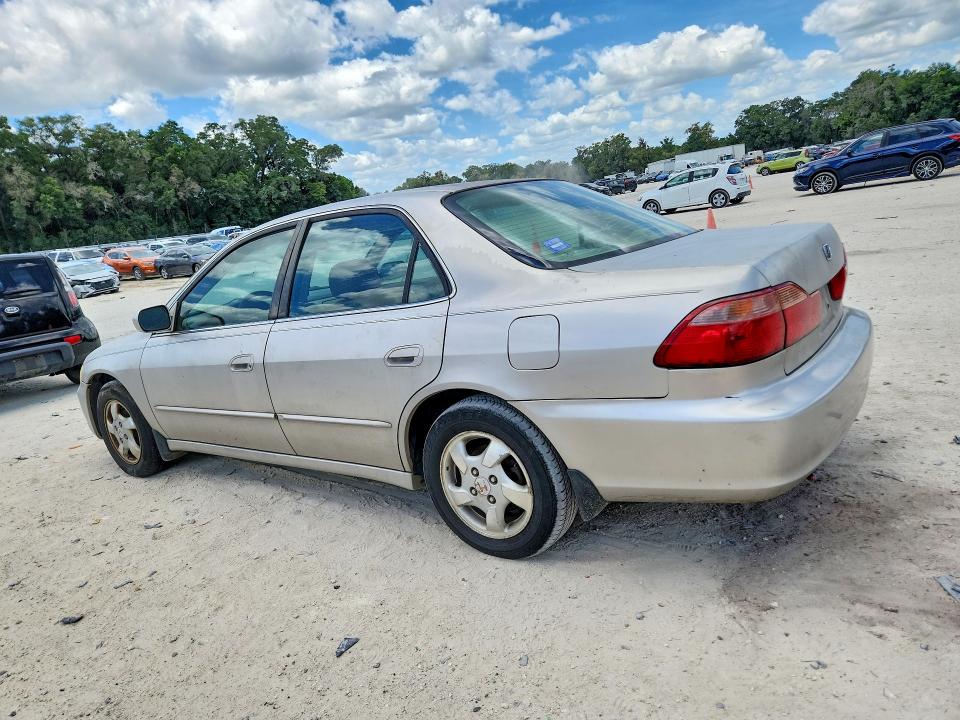 Продажа на аукционе авто 1998 Honda Accord, vin: 1HGCG5655WA183098, номер лота: 56405346