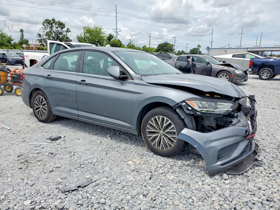 62937236 :رقم المزاد ، 3VWC57BU3MM001117 vin ، 2021 Volkswagen Jetta مزاد بيع