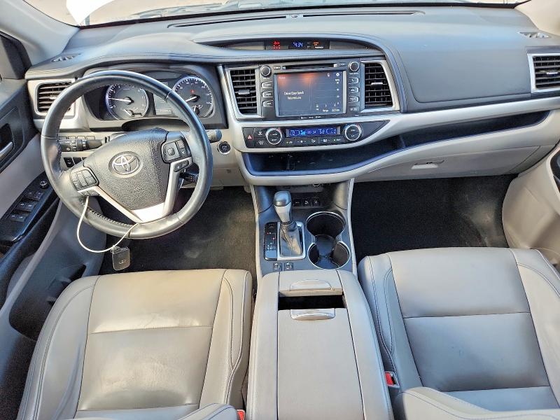 2017 Toyota Highlander მანქანა იყიდება აუქციონზე, vin: 5TDJZRFH0HS382731, აუქციონის ნომერი: 56634396