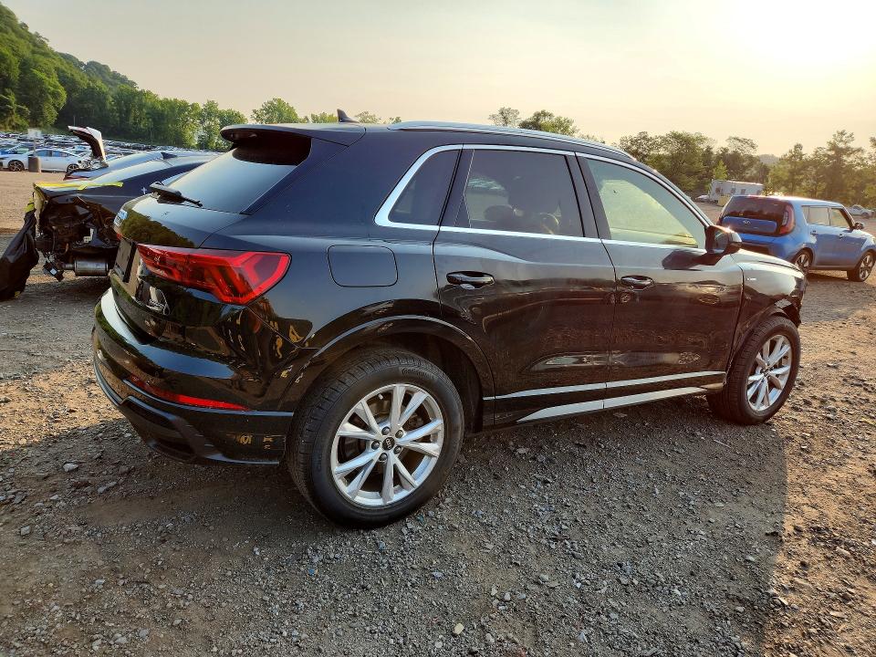 2021 Audi Q3 მანქანა იყიდება აუქციონზე, vin: WA1EECF32M1124176, აუქციონის ნომერი: 58710786