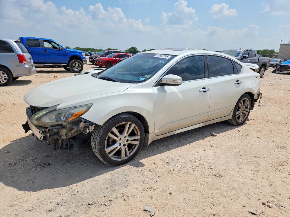 Продаж на аукціоні авто 2017 Nissan Altima, vin: 1N4BL3AP9HC130579, номер лоту: 55550996
