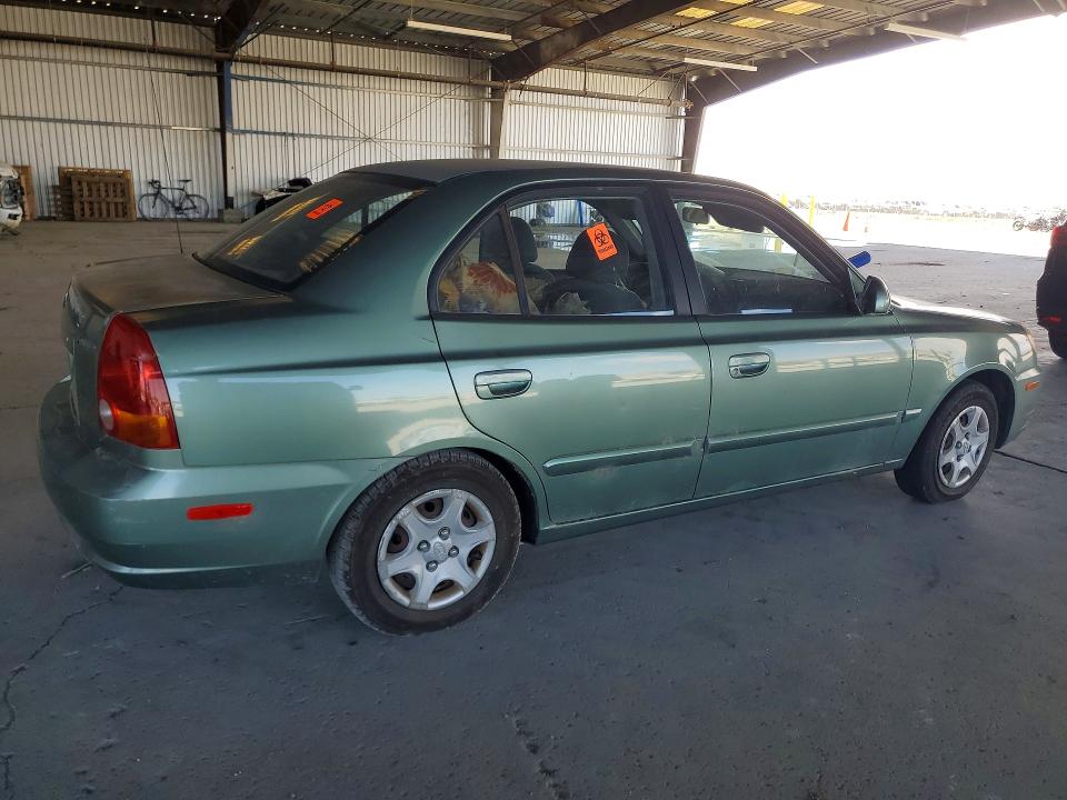 2005 Hyundai Accent მანქანა იყიდება აუქციონზე, vin: KMHCG45C85U605365, აუქციონის ნომერი: 56514196