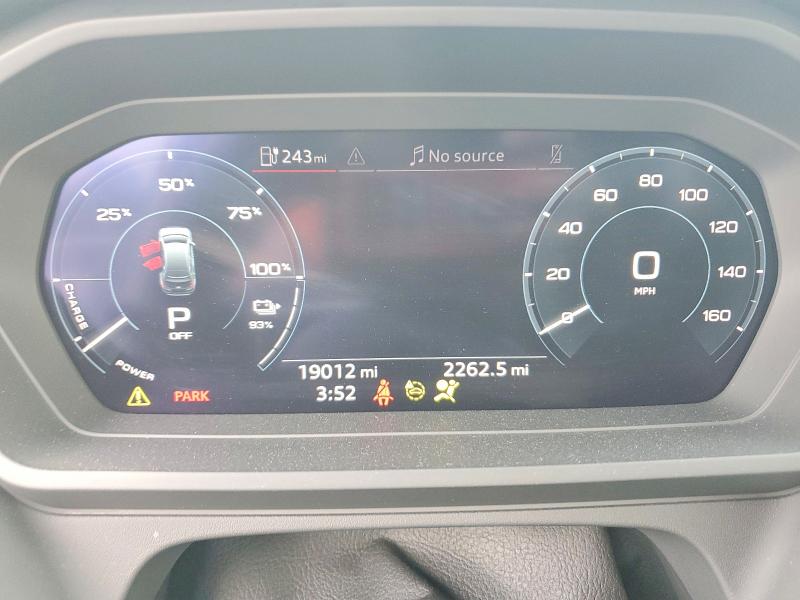 55822856 :رقم المزاد ، WA1ACBFZ9RP003295 vin ، 2024 Audi Q4 E-tron مزاد بيع