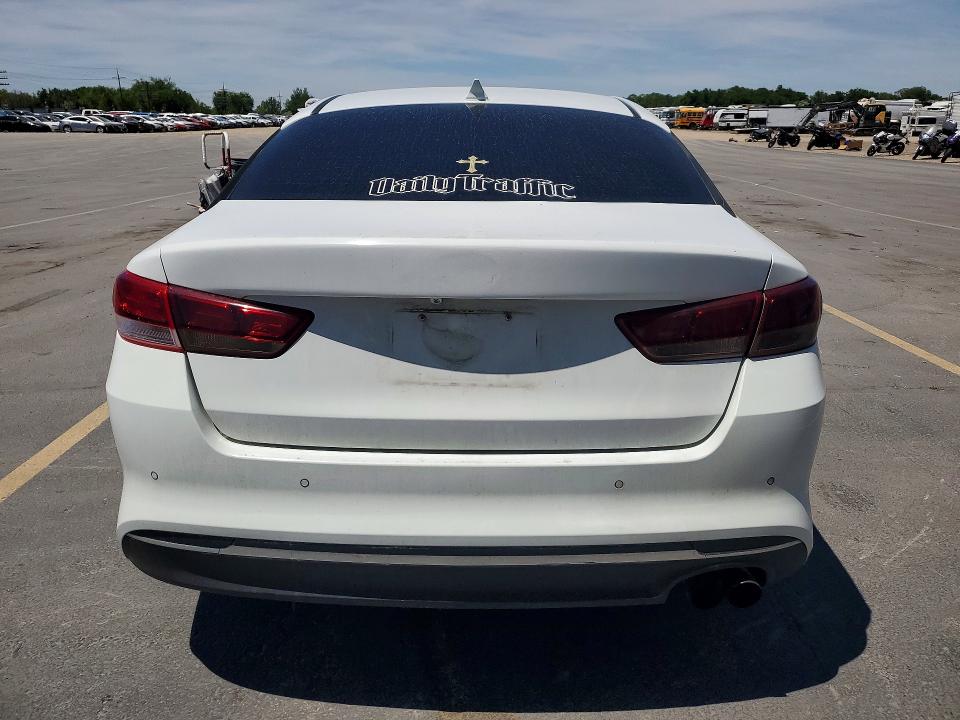 57000876 :رقم المزاد ، 5XXGT4L30JG262331 vin ، 2018 Kia Optima مزاد بيع