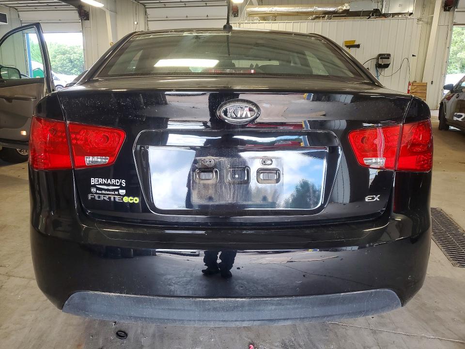 2013 Kia Forte მანქანა იყიდება აუქციონზე, vin: KNAFU4A23C5609707, აუქციონის ნომერი: 59158866
