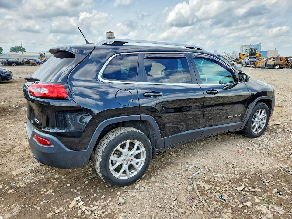 56850776 :رقم المزاد ، 1C4PJLCB7FW721433 vin ، 2015 Jeep Cherokee مزاد بيع