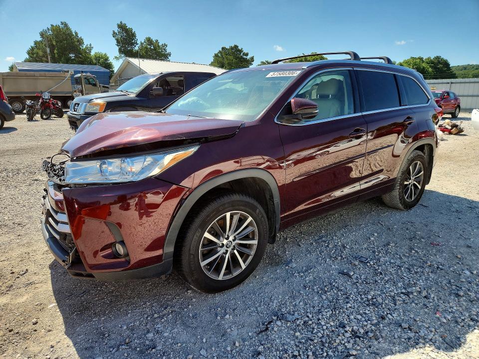 Auction sale of the 2018 Toyota Highlander, vin: 5TDJZRFH8JS906150, lot number: 57580306