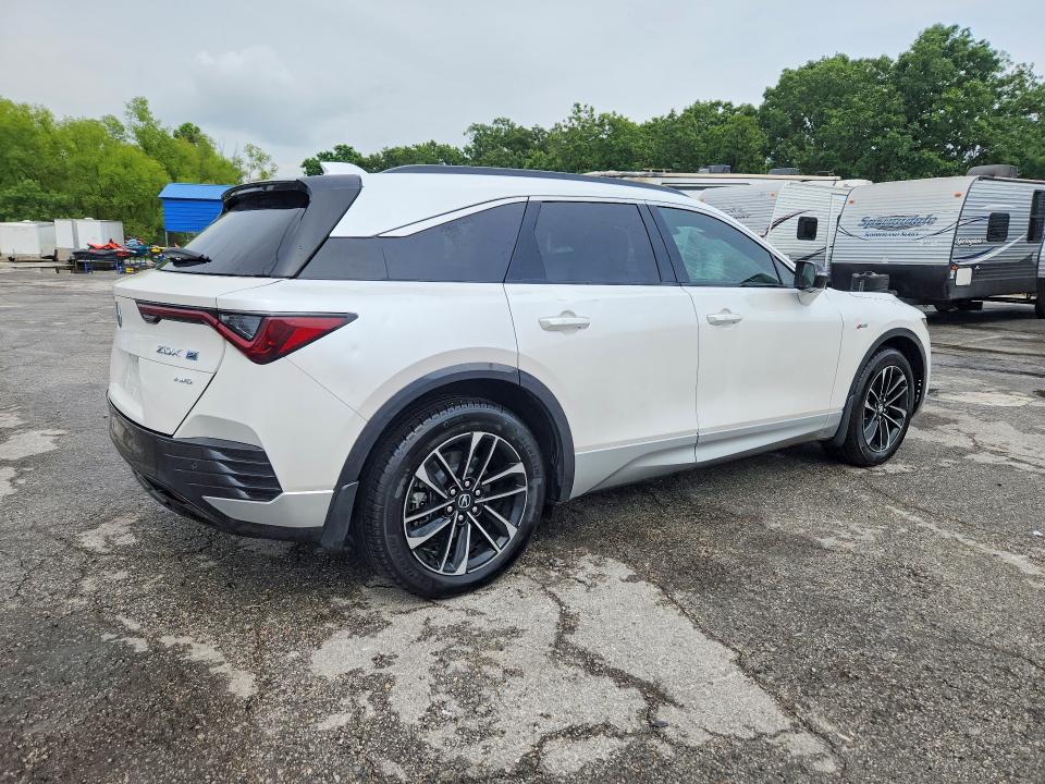 58389746 :رقم المزاد ، 4W5KHNRL7RZ519781 vin ، 2024 Acura Zdx مزاد بيع