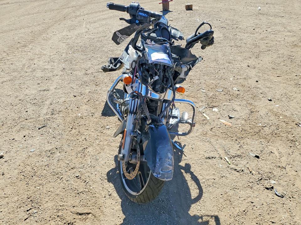58295416 :رقم المزاد ، 1HD1KBM37FB687424 vin ، 2015 Harley-davidson Flhx مزاد بيع